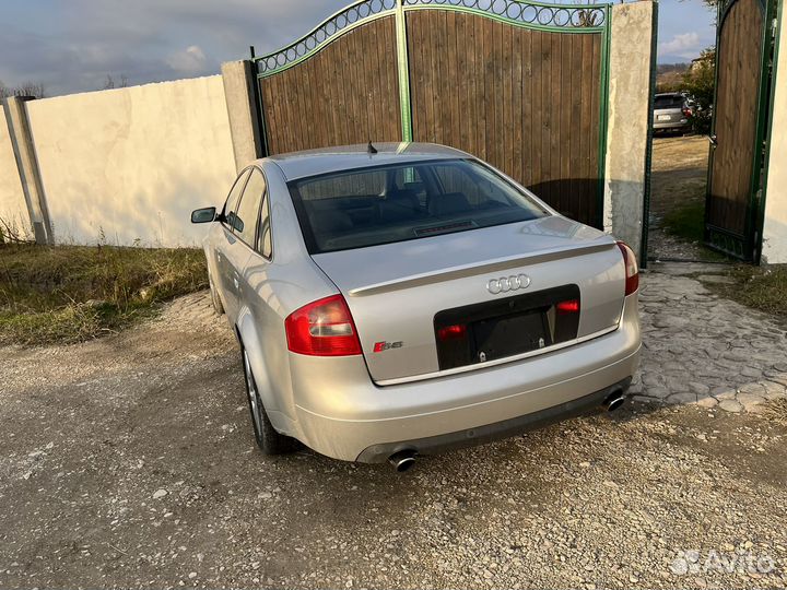 В разборе Audi S6 4.2 L (C5 ) Quattro 2004г