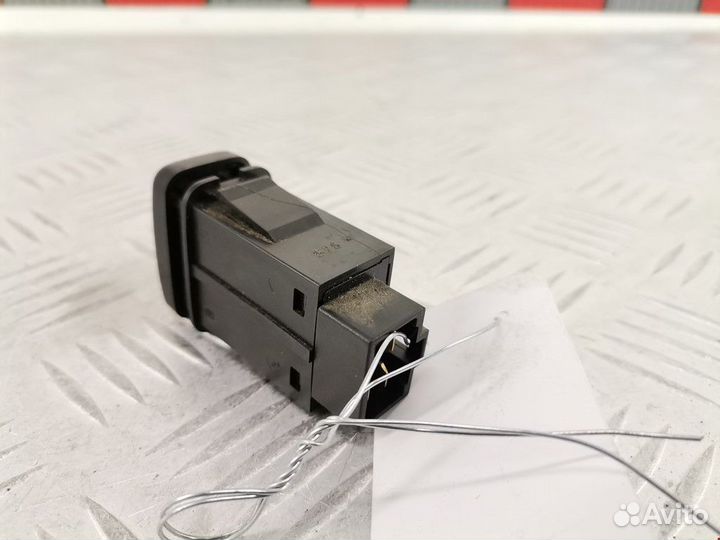 Кнопка обогрева заднего стекла Mazda 323 BA 1996