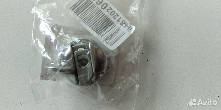 Держатель шпульки правый