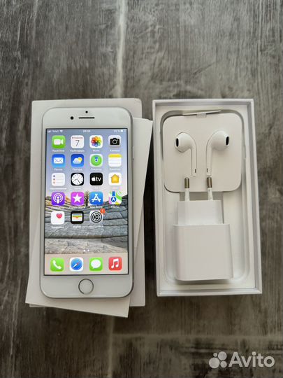 iPhone 8, 64 ГБ