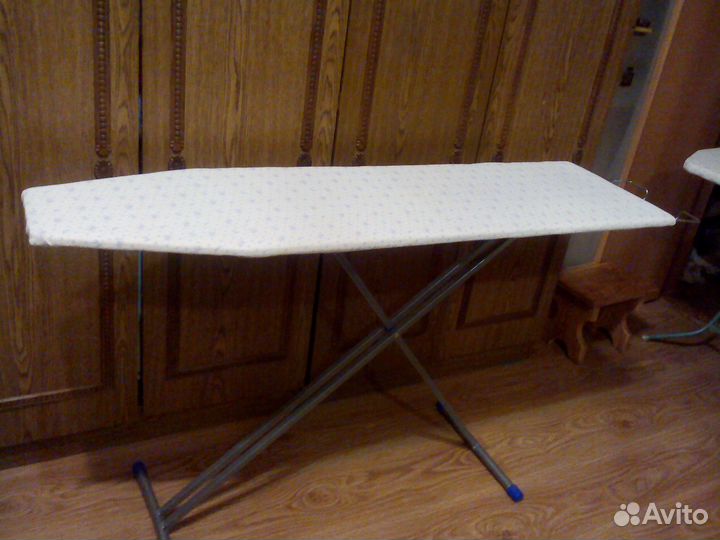 Гладильные доски- Напольные- 3 шт, настольная- 1шт