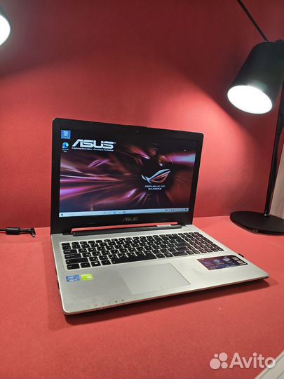 Ноутбук Asus K56C i7 2.50Ghz 8Gb 256SSD