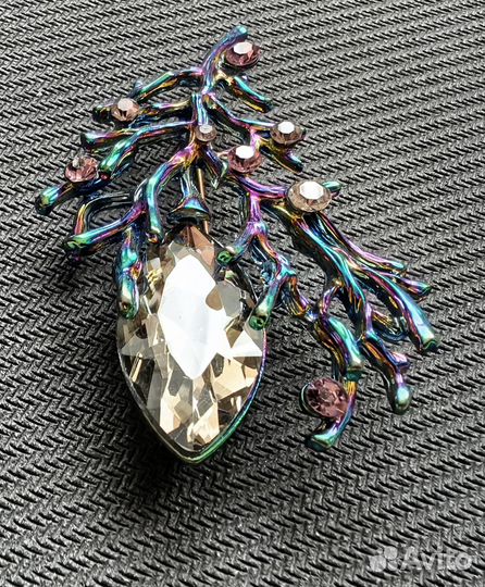 Брошь 2в1 Зелено - Пурпурная Веточка кристаллы эма