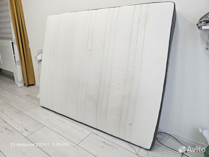 Матрас IKEA Hovag 160x200