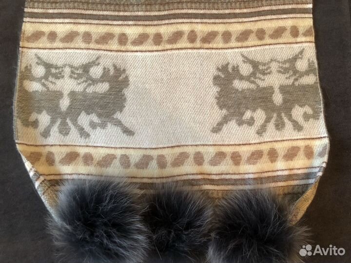 Шаль из натуральной шерсти и меха новая