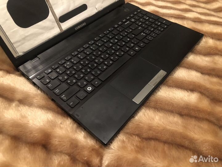 Корпус ноутбука Samsung np305v5a