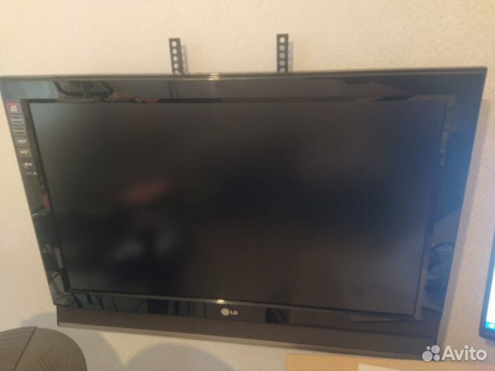 Телевизор LG 32 дюйма