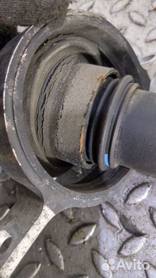 Кардан задний BMW 3 E90, E91, E92, E93