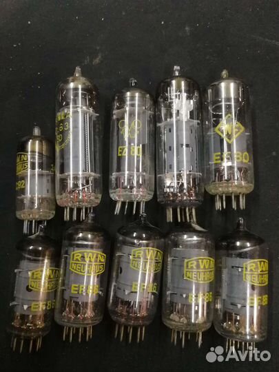 Радио лампа EF 86