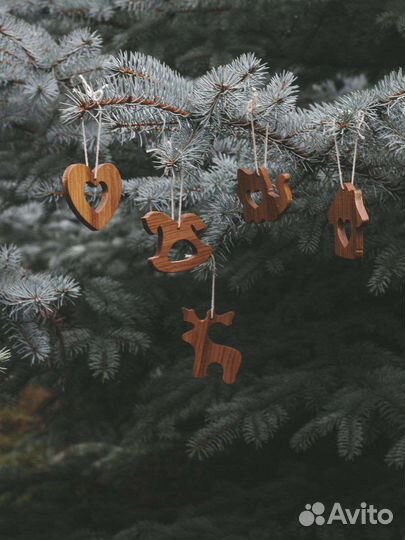 Елочные игрушки-дуб