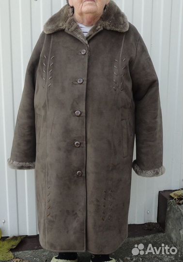 Дубленка с капюшоном