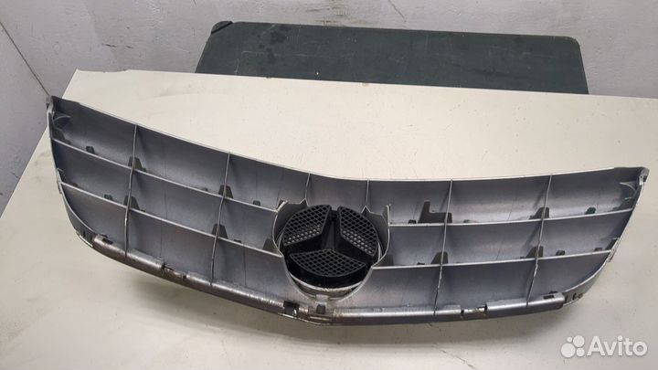 Решетка радиатора Mercedes B W245, 2006