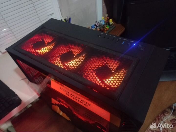 Intel Core i5-7400; Nvidea Geforce 1080