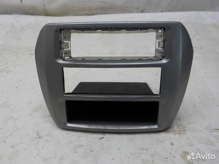 Накладка на торпеду mitsubishi galant