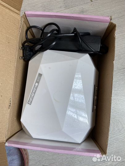 Лампа для ногтей