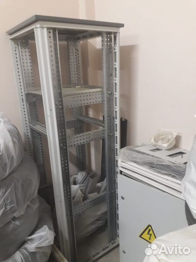 Серверная стойка