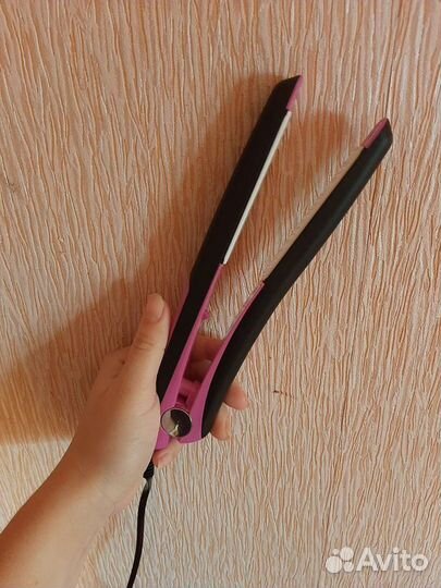 Утюжок- выпрямитель Аresa AR-3316