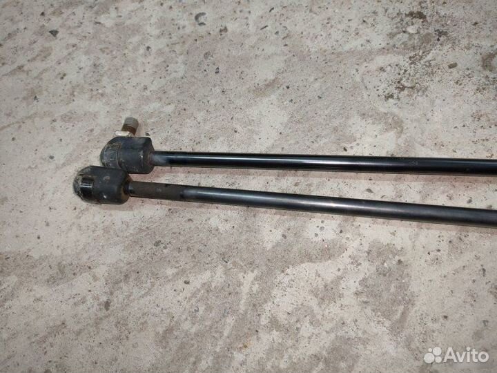 Газлифты крышки багажника Mercedes C W202