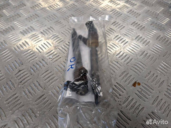 Форсунка топливная Mercedes-Benz C-Класс 445110177