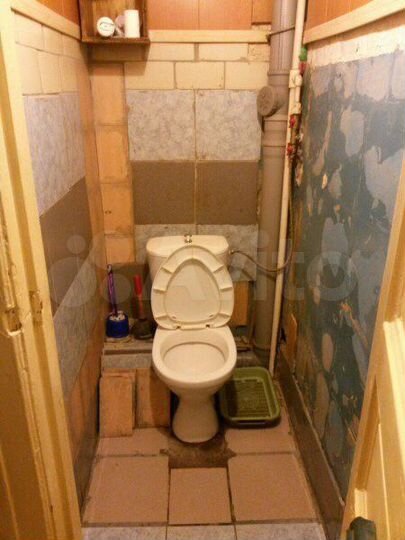 Комната 21 м² в 5-к., 1/3 эт.