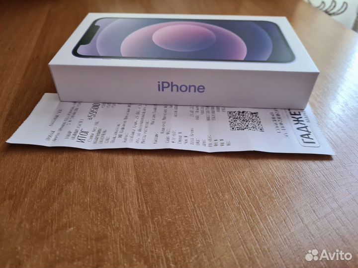 iPhone 12, 64 ГБ