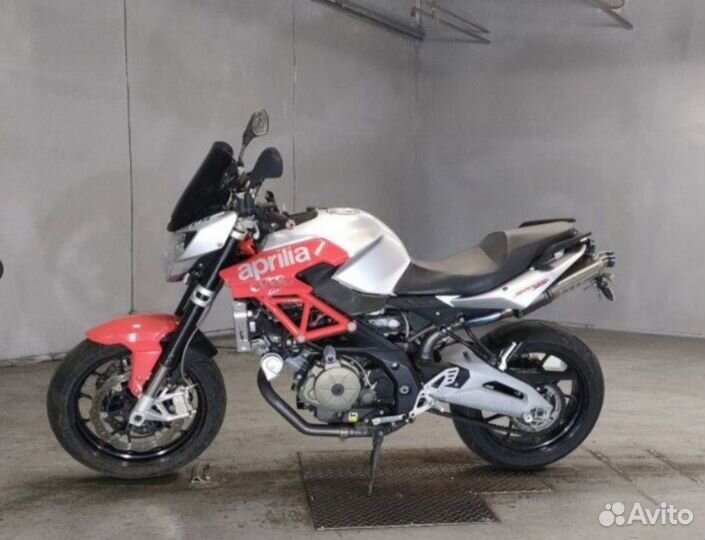 Aprilia silver 750sl