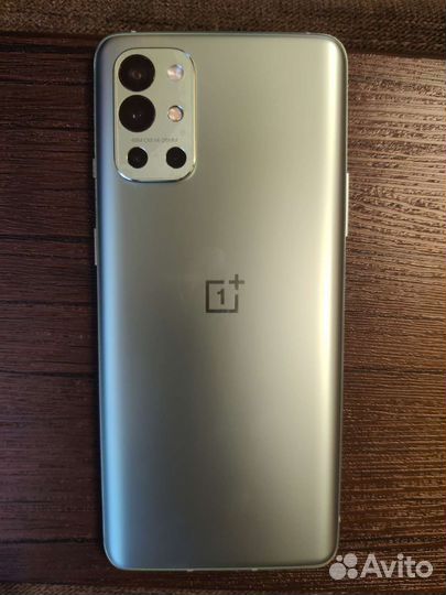 Телефон Oneplus 9R