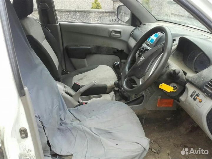 Разбор на запчасти Mitsubishi L200