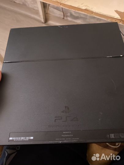 Игровая приставка ps4