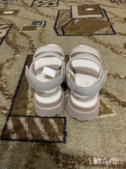 Босоножки для девочки 34 размер бу