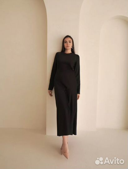 Платье атласное черное