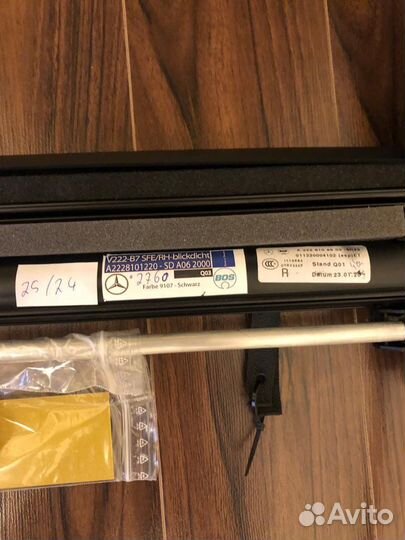 Шторка стекла двери Mercedes