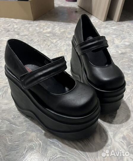 Туфли demonia wave 32 оригинал