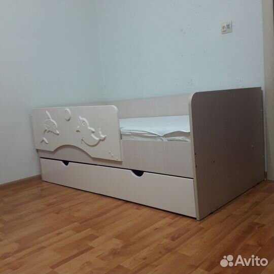 Детская кровать от 3 лет с бортиками