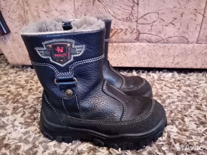 Зимний детский костюм на мальчика и обувь