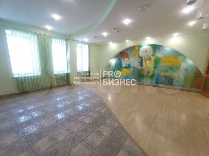 Офис, 822 м²