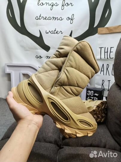 Ботинки дутики Adidas