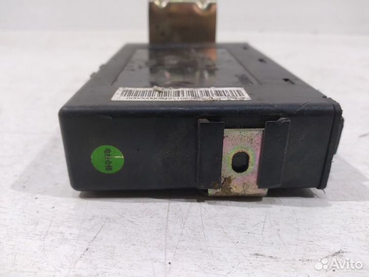 Блок управления стеклоподъемниками Geely Emgrand