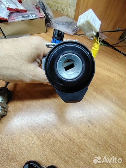 Замок зажигания KIA ceed 1 ED