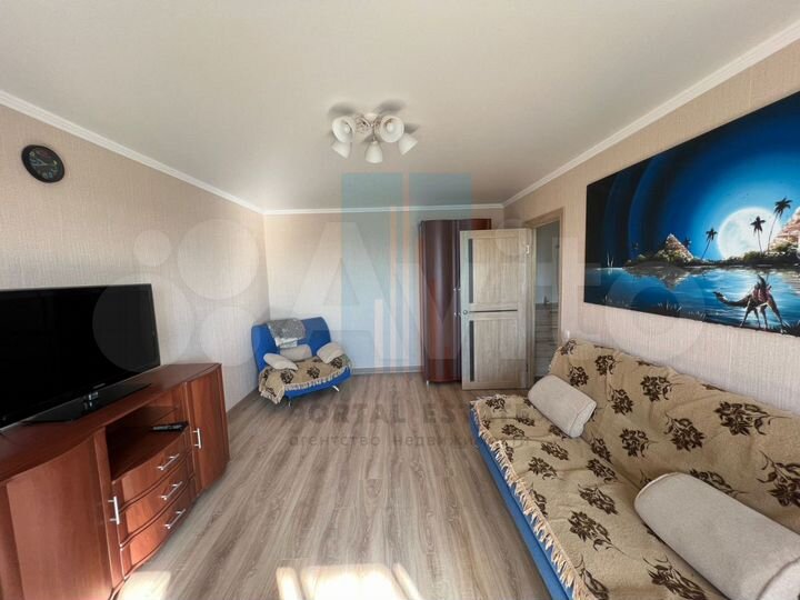 2-к. квартира, 50 м², 6/9 эт.