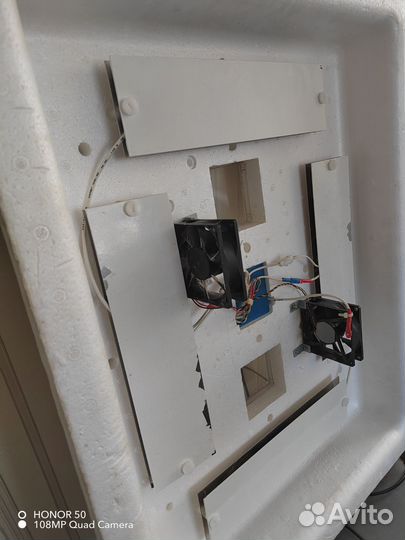 Инкубатор автоматический