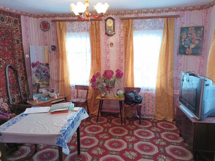 Дом 50 м² на участке 5 сот.