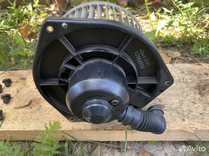 Nissan bluebird u14 моторчик печки