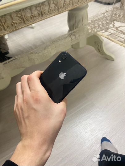 iPhone Xr, 64 ГБ