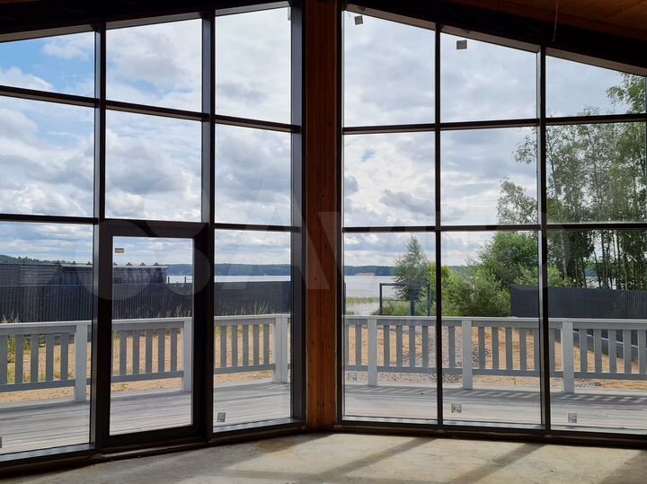 Дом 203 м² на участке 15 сот.