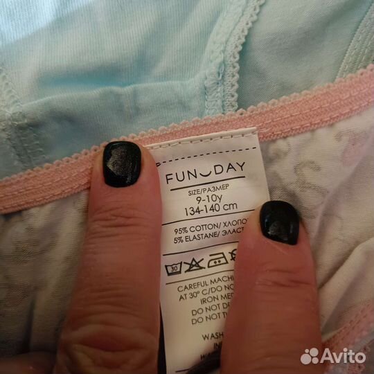 Трусы новые на девочку 5 штук на 134р