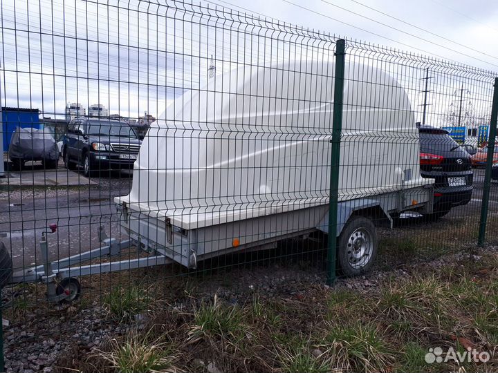 Прицеп лав 12 с пластиковой крышкой