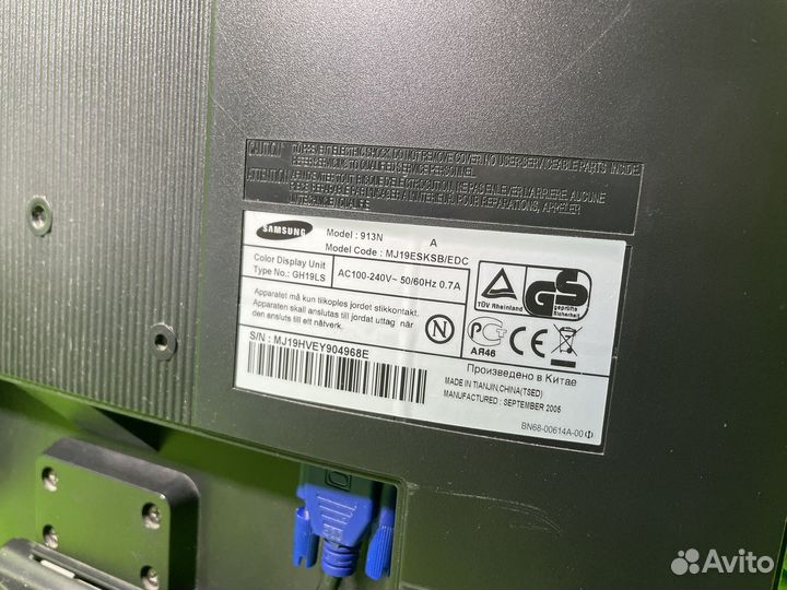 Монитор Samsung SyncMaster 913N