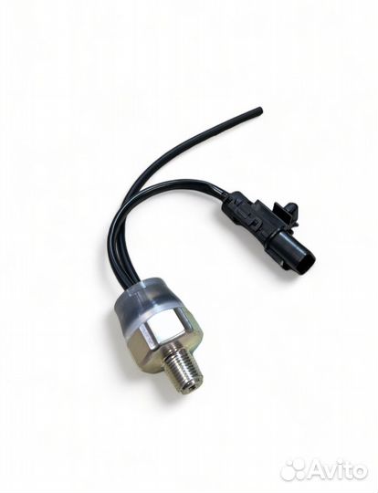 Выключатель стоп-сигнала Hyundai HD120/170