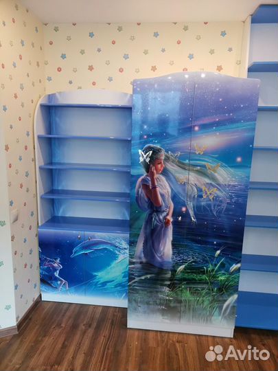 Гарнитур детской мебели для девочки